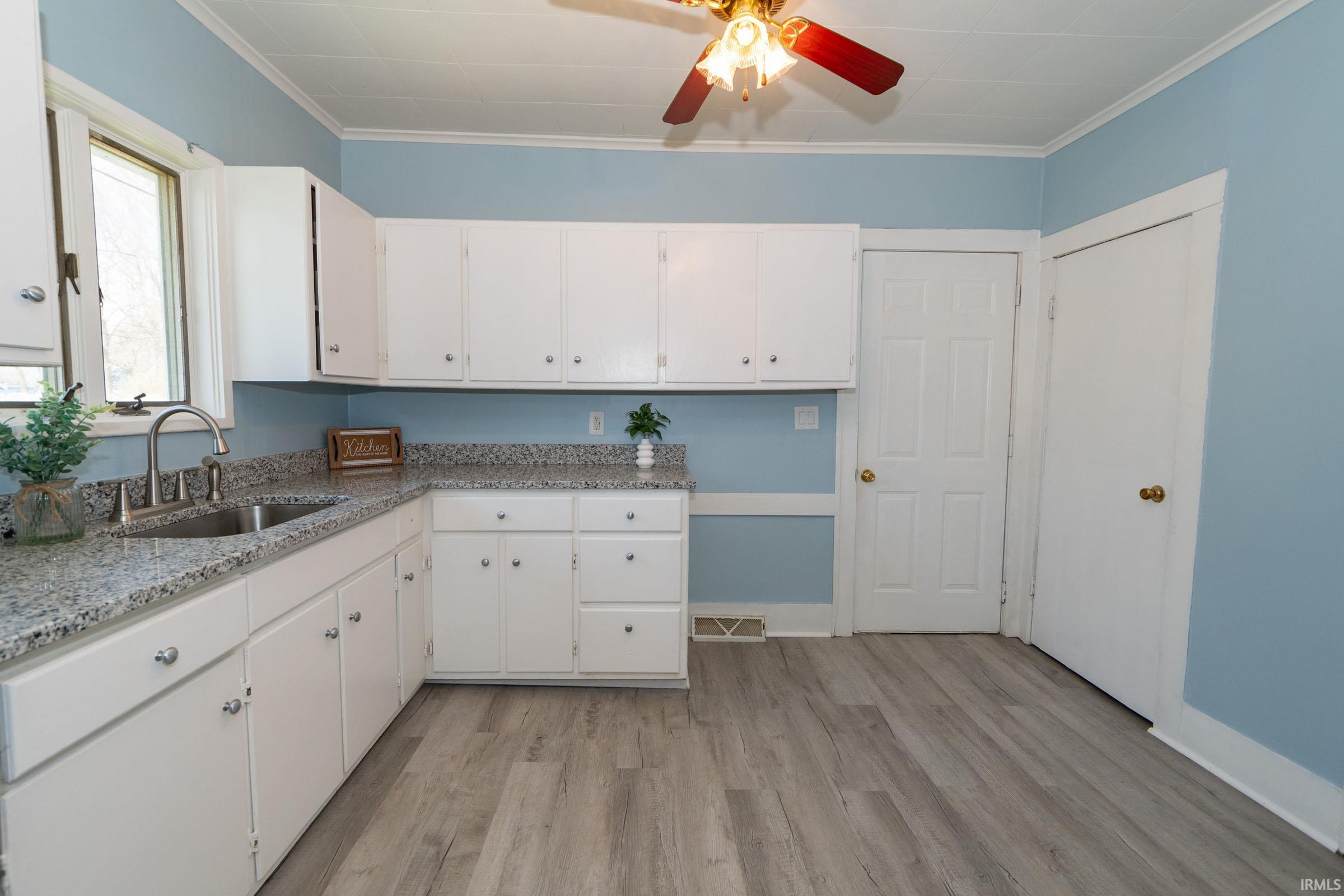 1723 E Calvert Street South Bend IN 46613