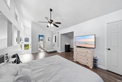 4 Lakeview Court Hartford City IN 47348