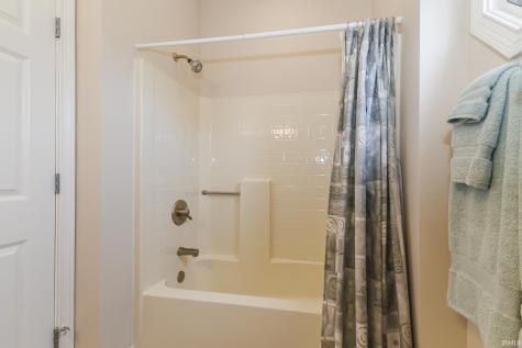 5416 Wentworth Lane Muncie IN 47304