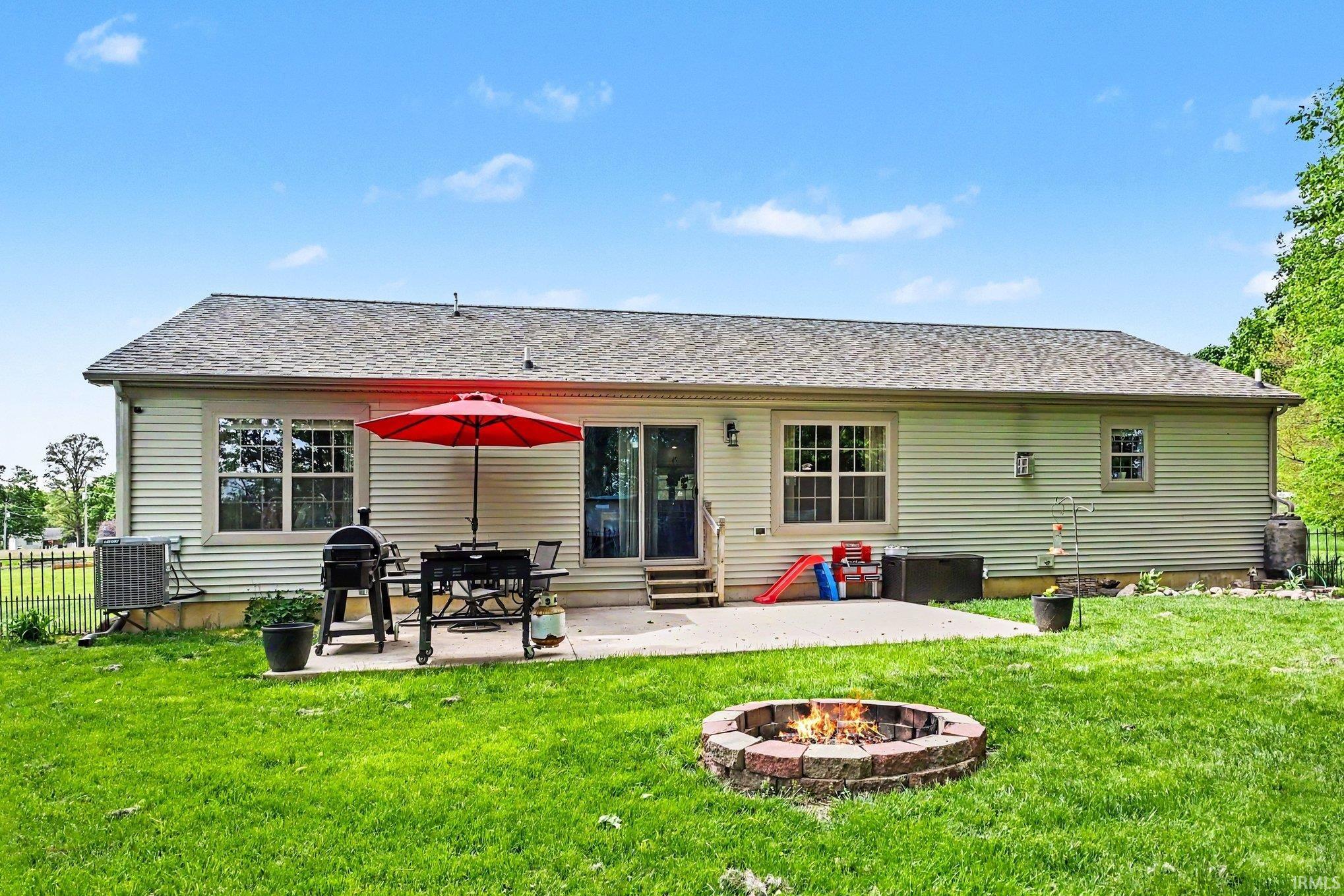 595 S Paradise Drive Rochester IN 46975