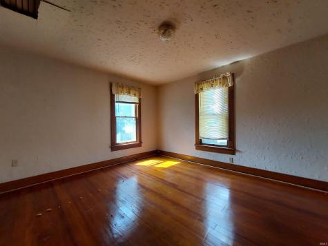 1823 Saint Marys Avenue Fort Wayne IN 46808