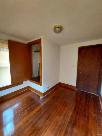 1823 Saint Marys Avenue Fort Wayne IN 46808