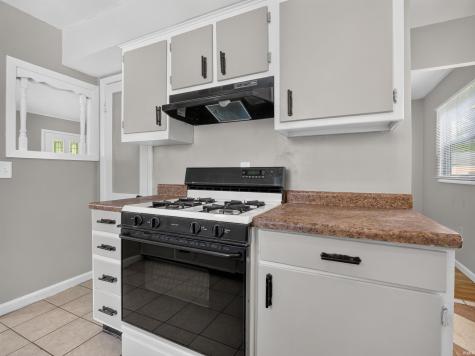 4421 Smith Street Fort Wayne IN 46806