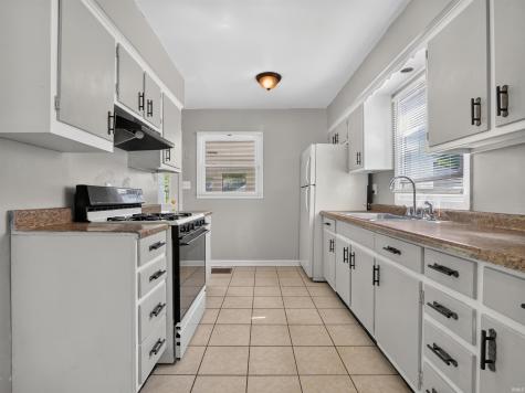4421 Smith Street Fort Wayne IN 46806