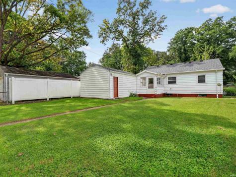 4421 Smith Street Fort Wayne IN 46806