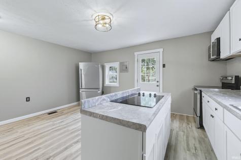 1125 E Washington Street Muncie IN 47305