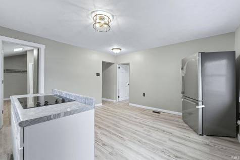 1125 E Washington Street Muncie IN 47305