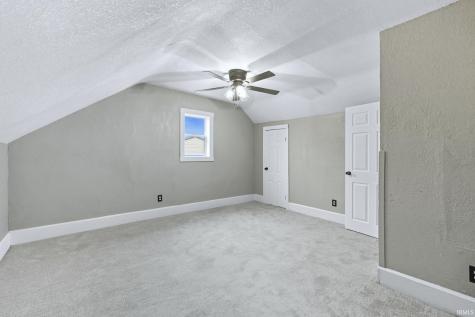 1125 E Washington Street Muncie IN 47305