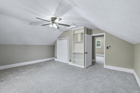 1125 E Washington Street Muncie IN 47305