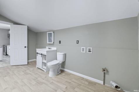 1125 E Washington Street Muncie IN 47305