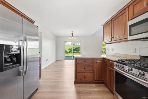8928 Strathmore Lane Fort Wayne IN 46818