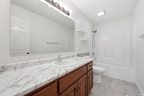 8928 Strathmore Lane Fort Wayne IN 46818