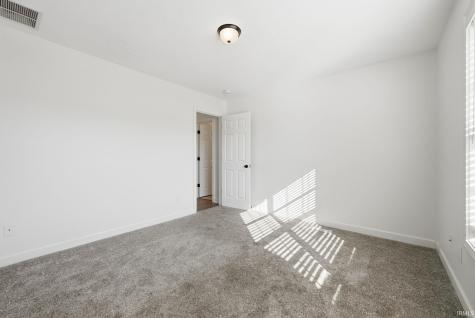 8928 Strathmore Lane Fort Wayne IN 46818