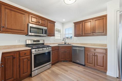8928 Strathmore Lane Fort Wayne IN 46818