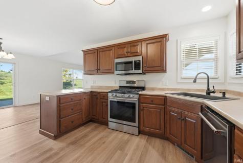 8928 Strathmore Lane Fort Wayne IN 46818
