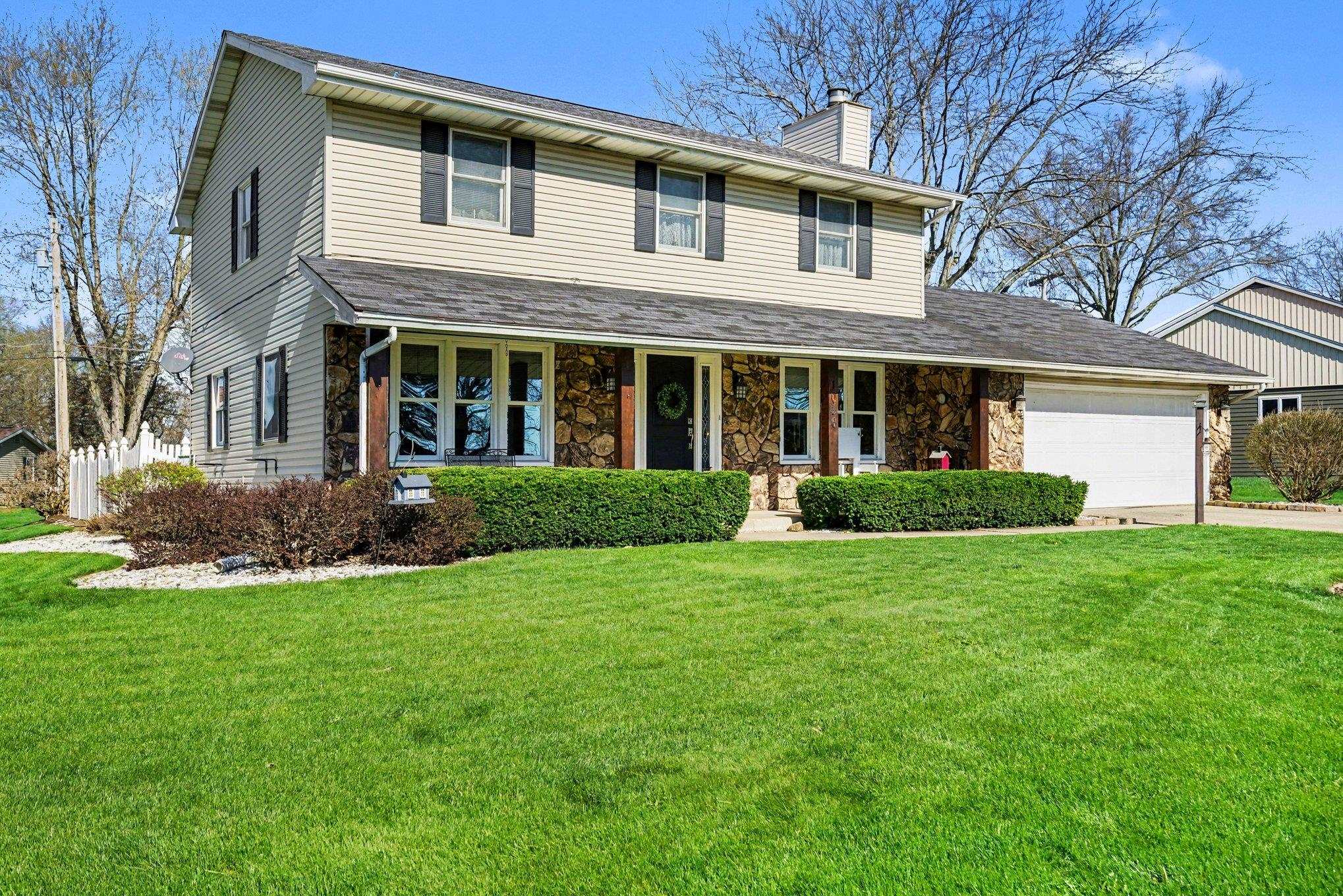 1056 Parkwood Drive Nappanee IN 46550