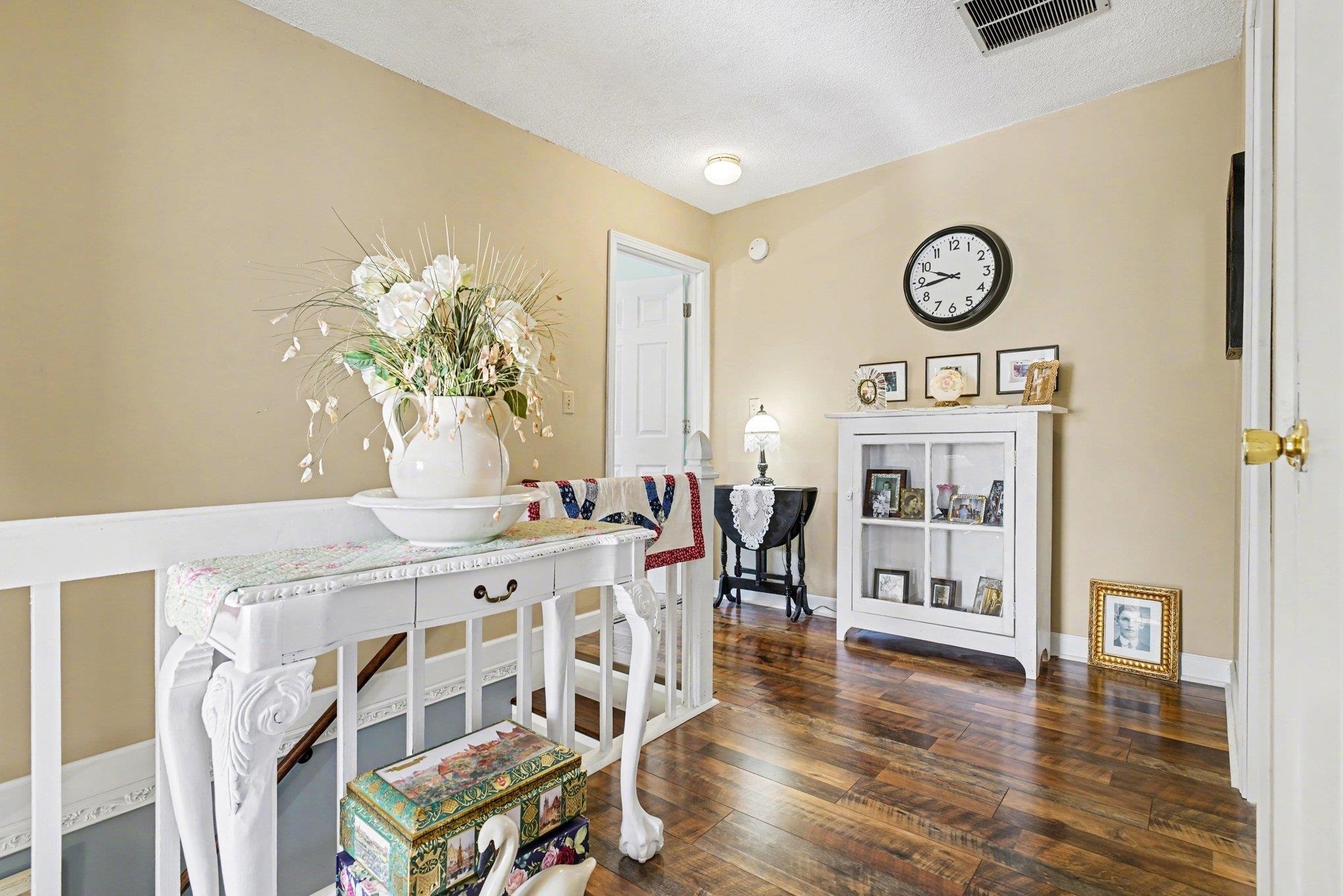 1056 Parkwood Drive Nappanee IN 46550