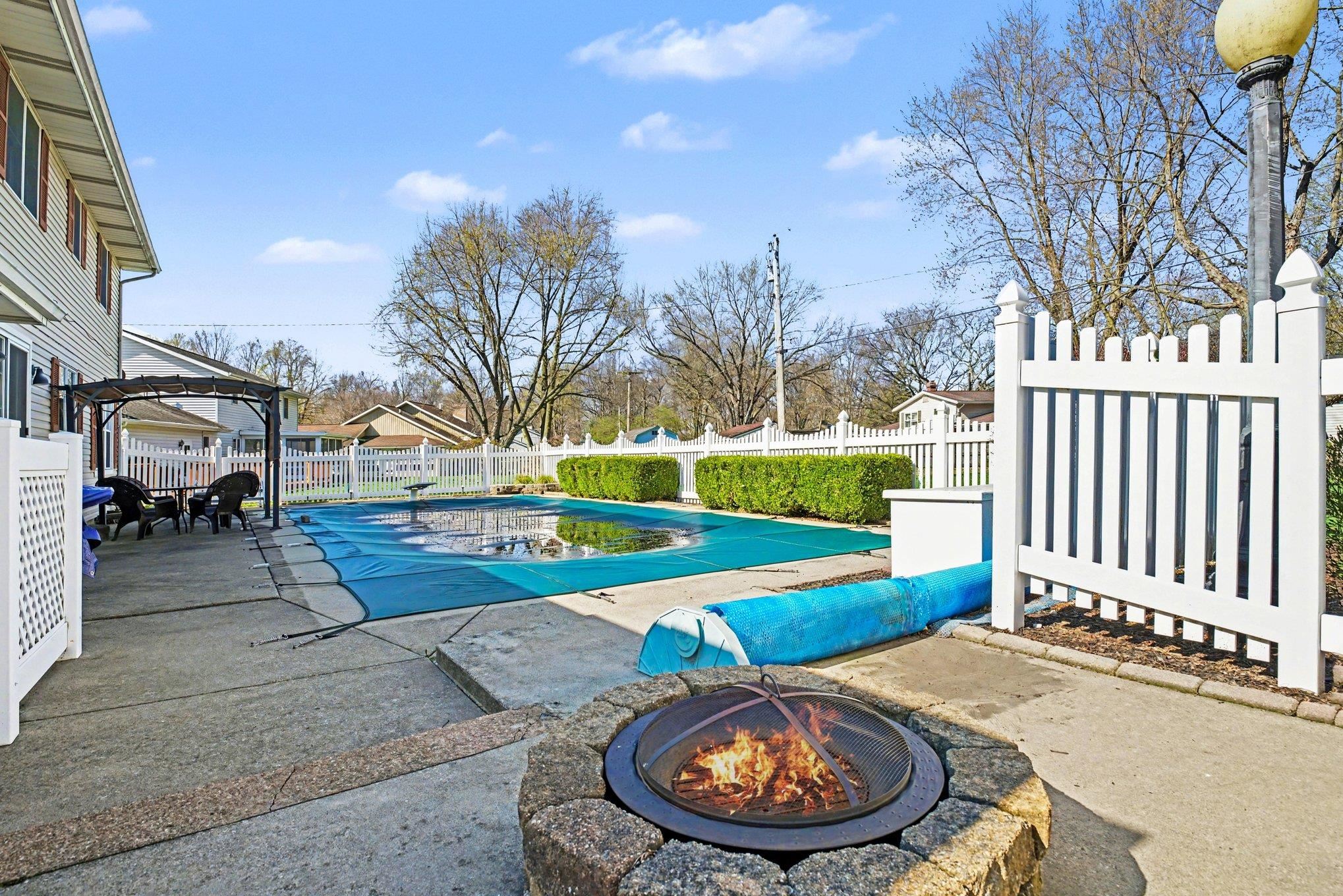 1056 Parkwood Drive Nappanee IN 46550