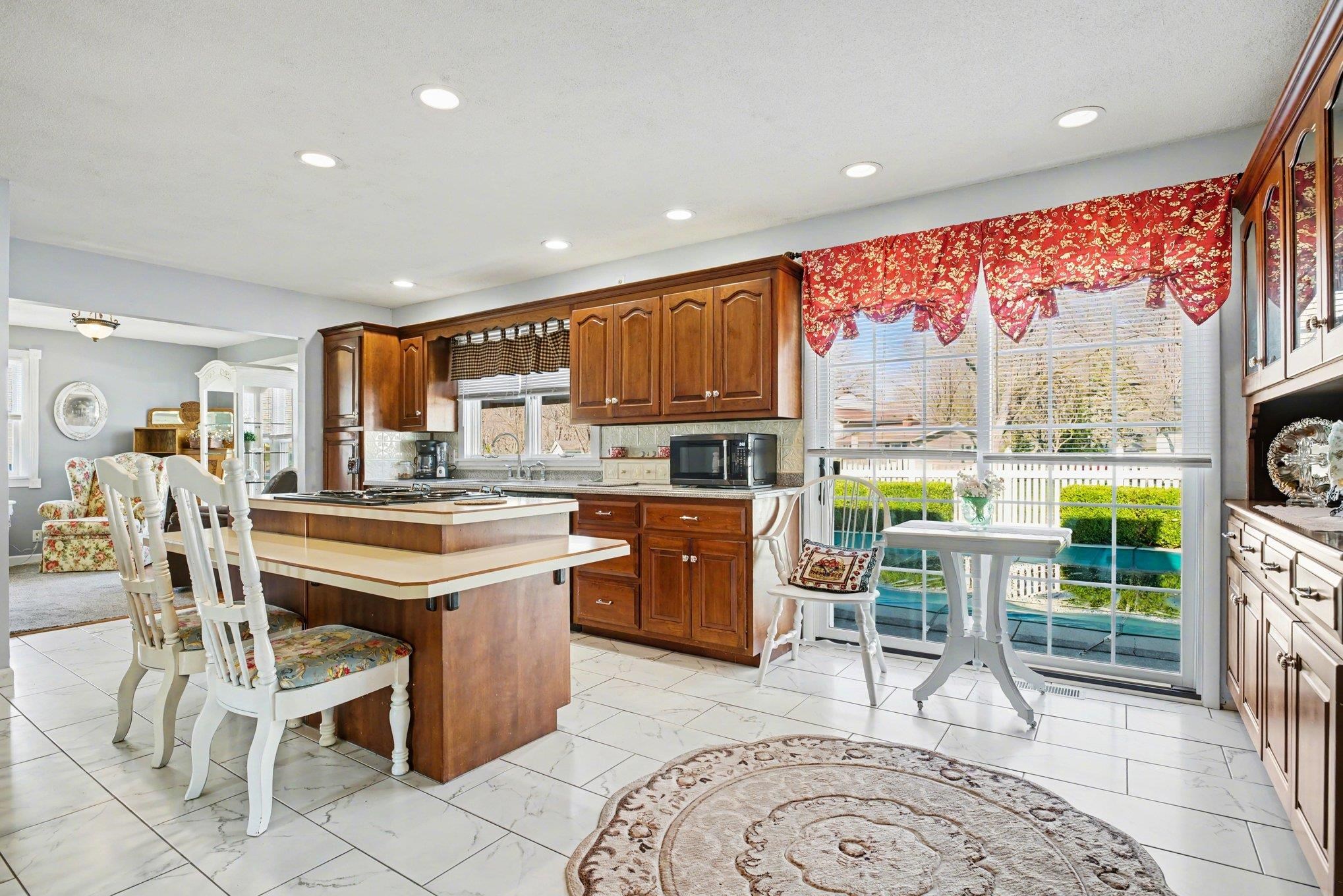 1056 Parkwood Drive Nappanee IN 46550