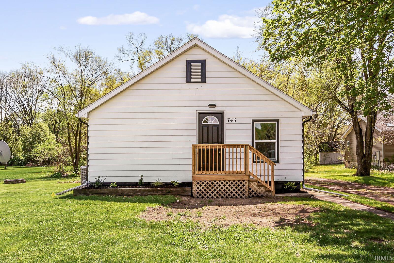 745 E 18th Street Mishawaka IN 46544