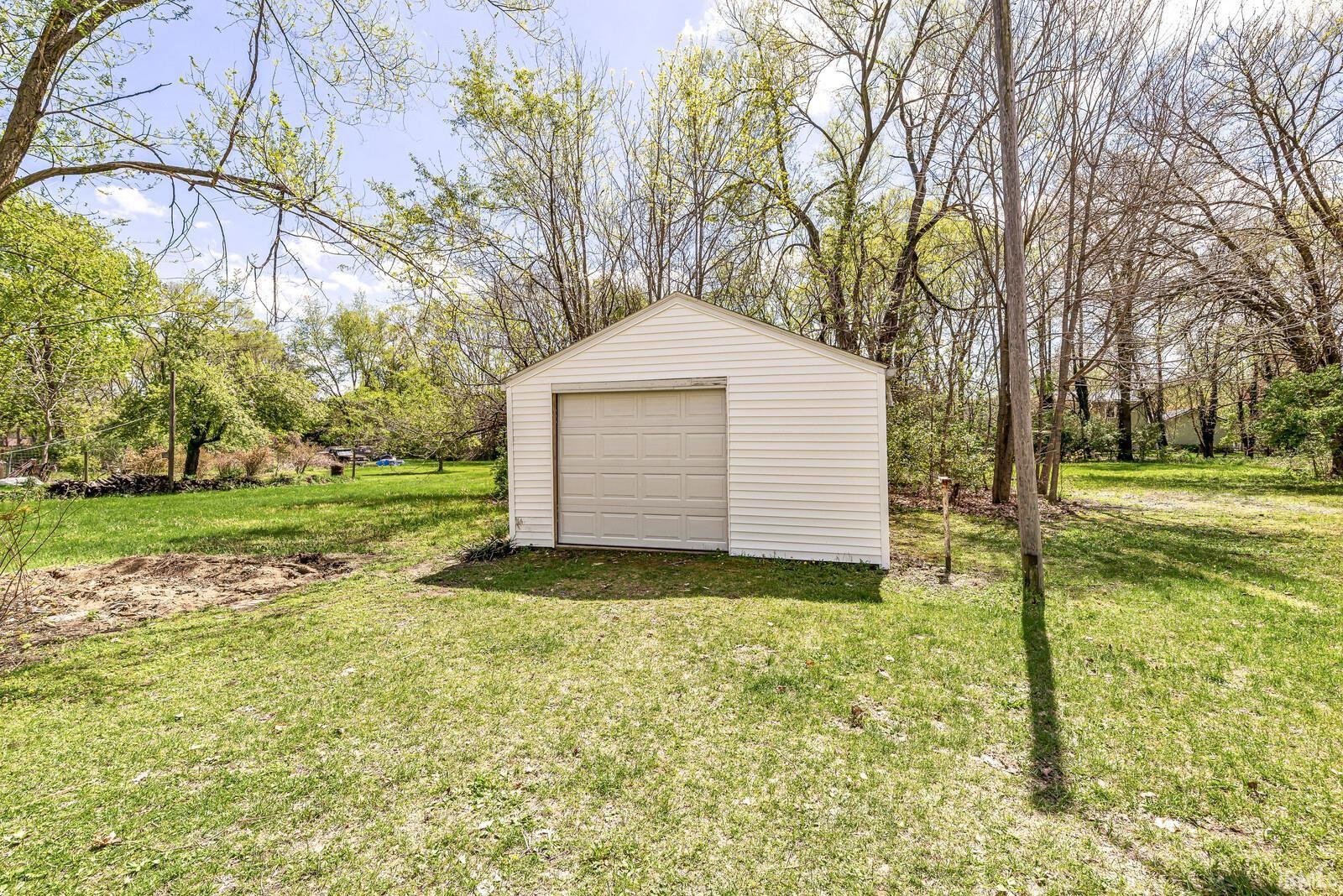 745 E 18th Street Mishawaka IN 46544
