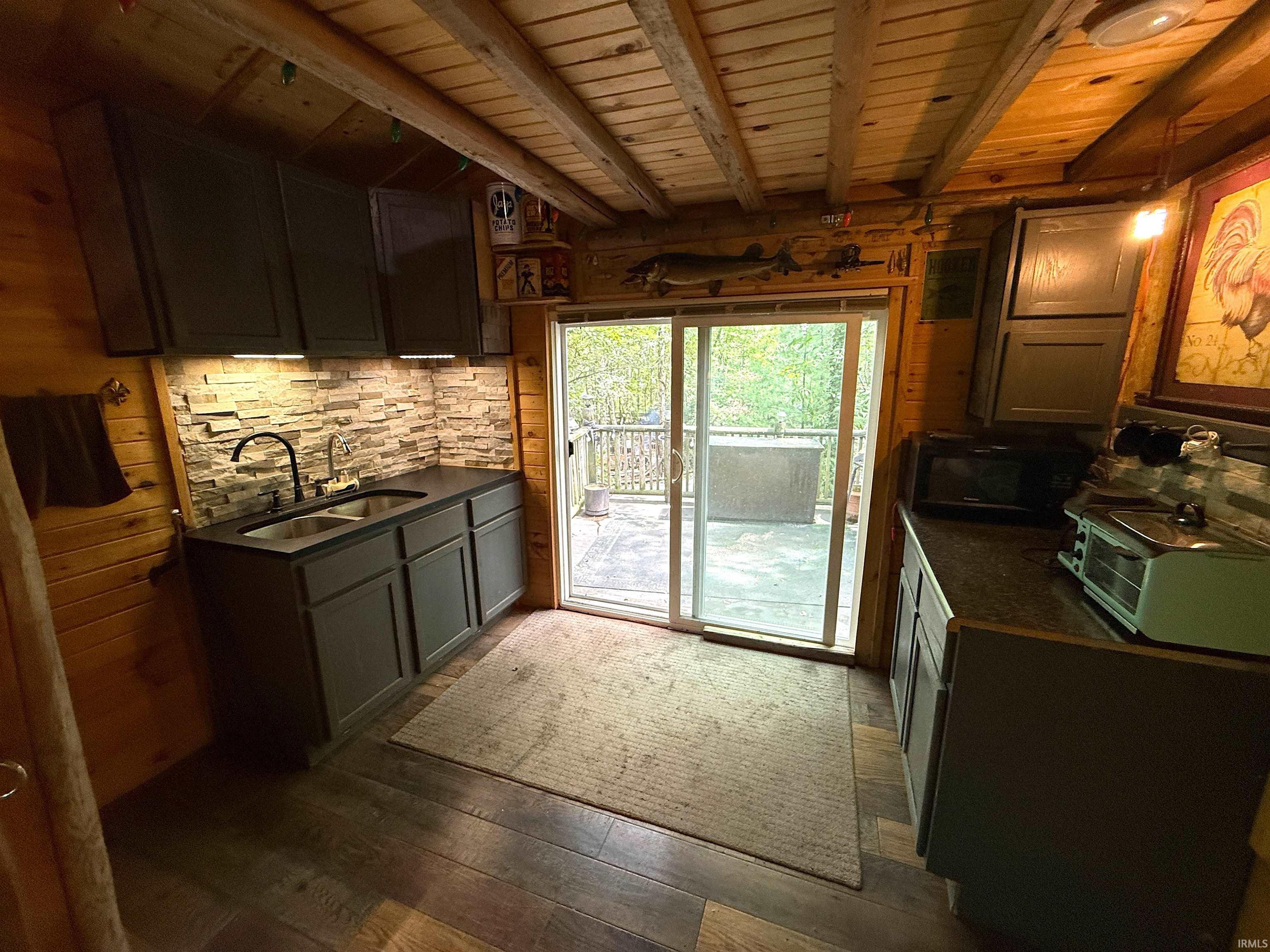 5112 E 100 N Knox IN 46534
