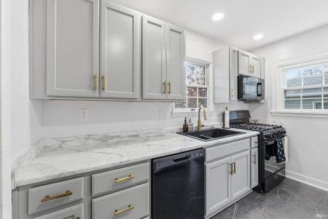 1609 Rumsey Avenue Fort Wayne IN 46808