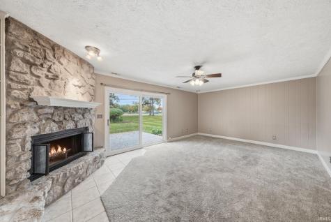 2215 W Woodmont Drive Muncie IN 47304