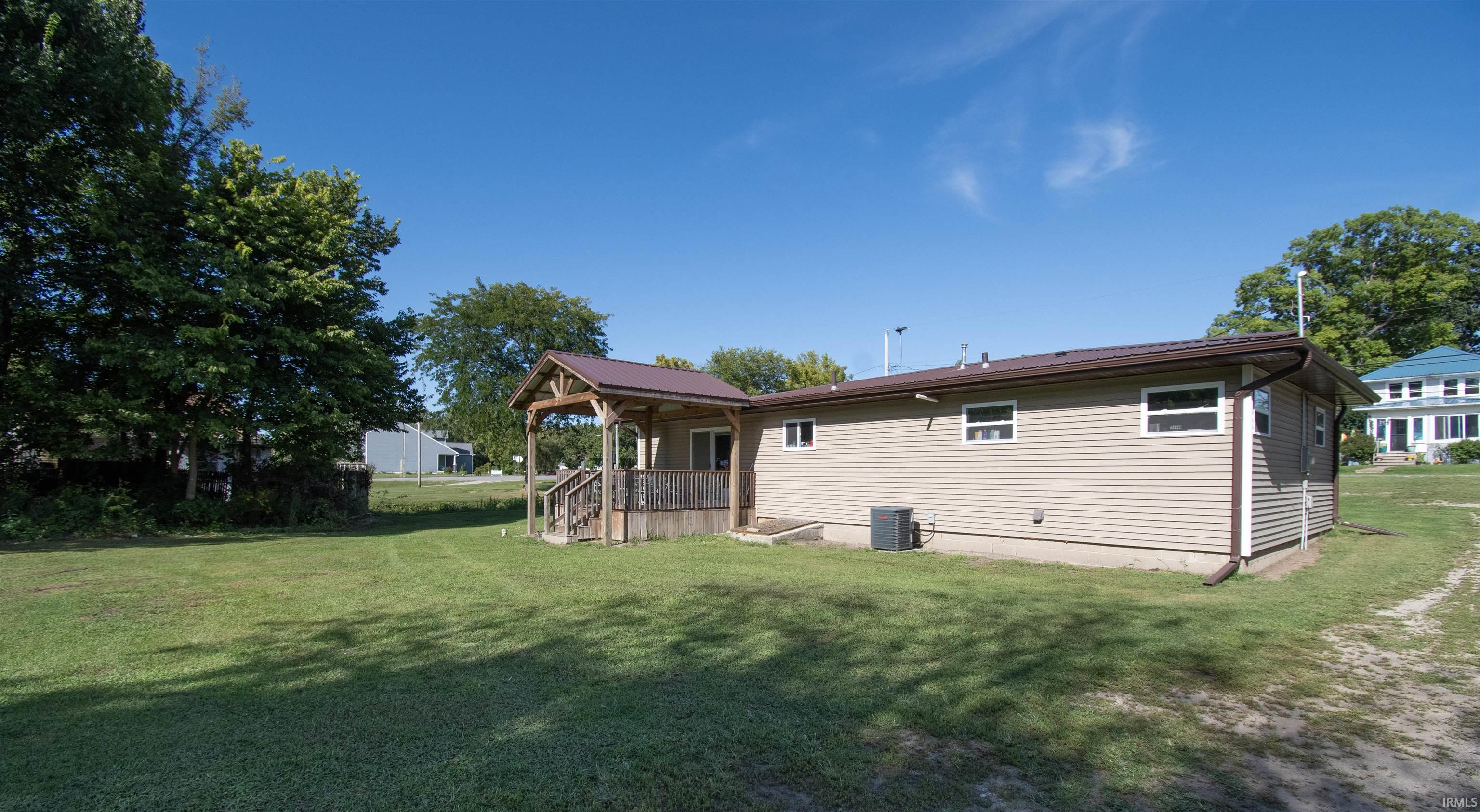 3820 S 1175 E Lagrange IN 46761