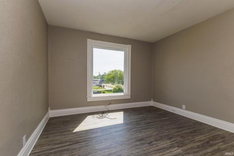 2203 S Elm Street Muncie IN 47302