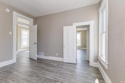 2203 S Elm Street Muncie IN 47302