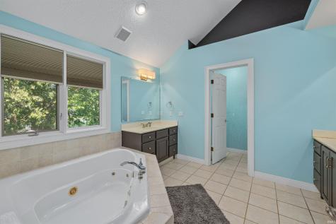 13207 Hammerhill Way Fort Wayne IN 46845