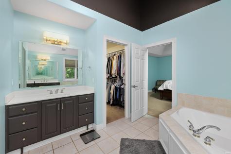13207 Hammerhill Way Fort Wayne IN 46845