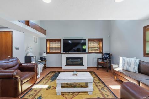 8031 Center Lake Road Nineveh IN 46164