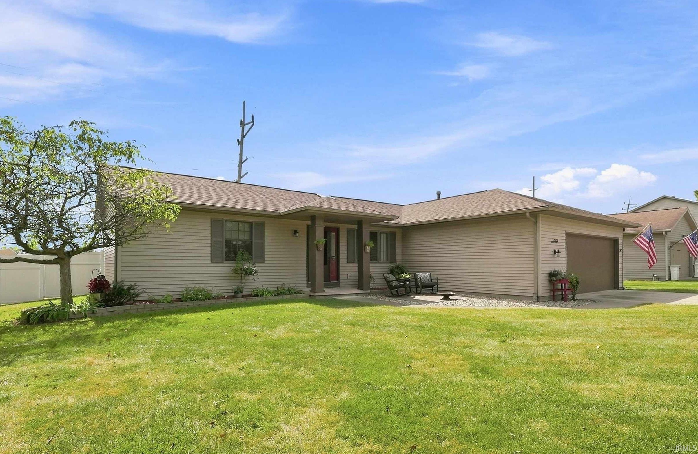 2122 Sally Street Warsaw IN 46580