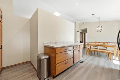 2122 Sally Street Warsaw IN 46580