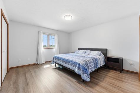 2122 Sally Street Warsaw IN 46580