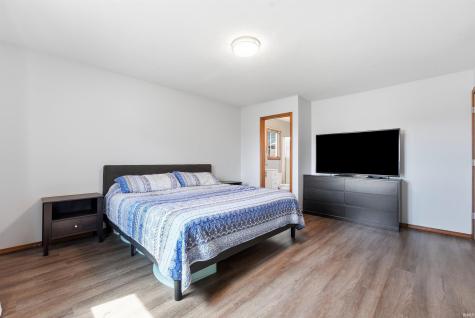 2122 Sally Street Warsaw IN 46580