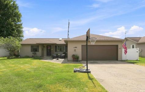 2122 Sally Street Warsaw IN 46580