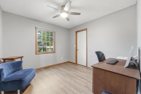 2122 Sally Street Warsaw IN 46580