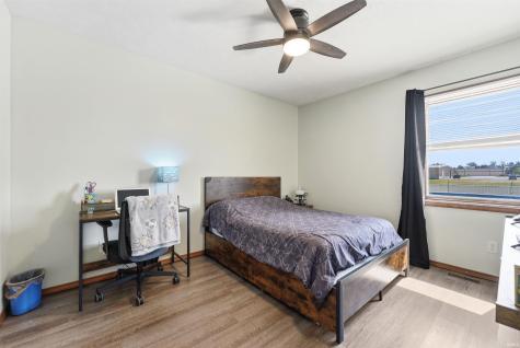 2122 Sally Street Warsaw IN 46580