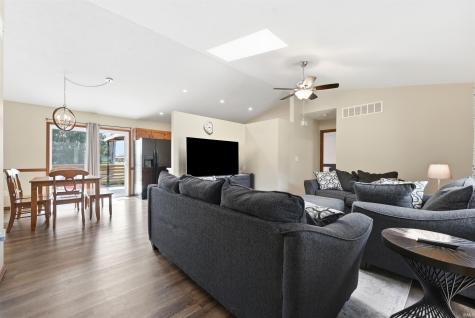 2122 Sally Street Warsaw IN 46580