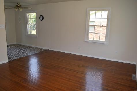 5718 Plainview Drive Evansville IN 47720