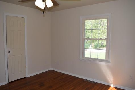 5718 Plainview Drive Evansville IN 47720