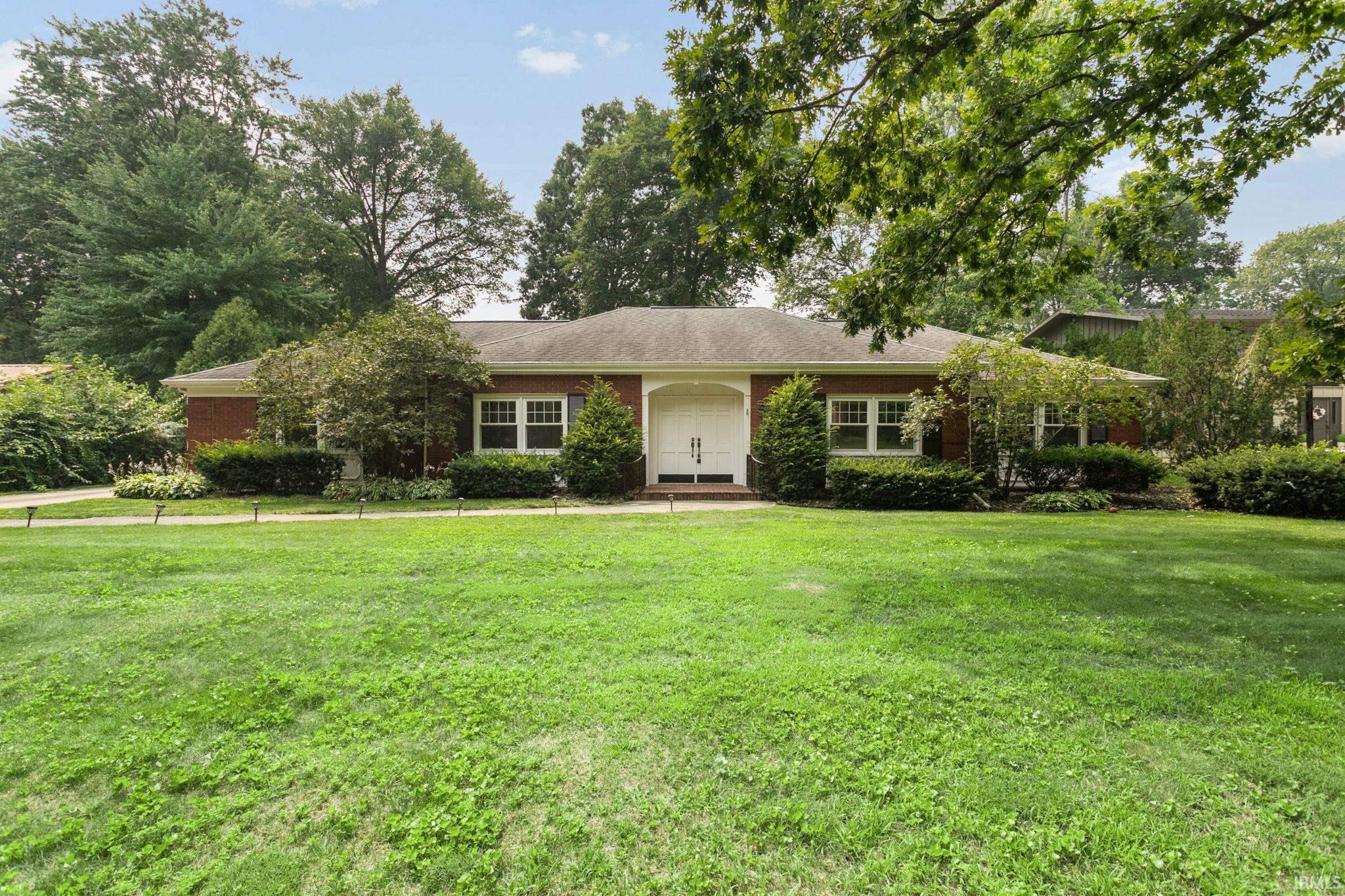 54579 Whispering Oak Drive Mishawaka IN 46545