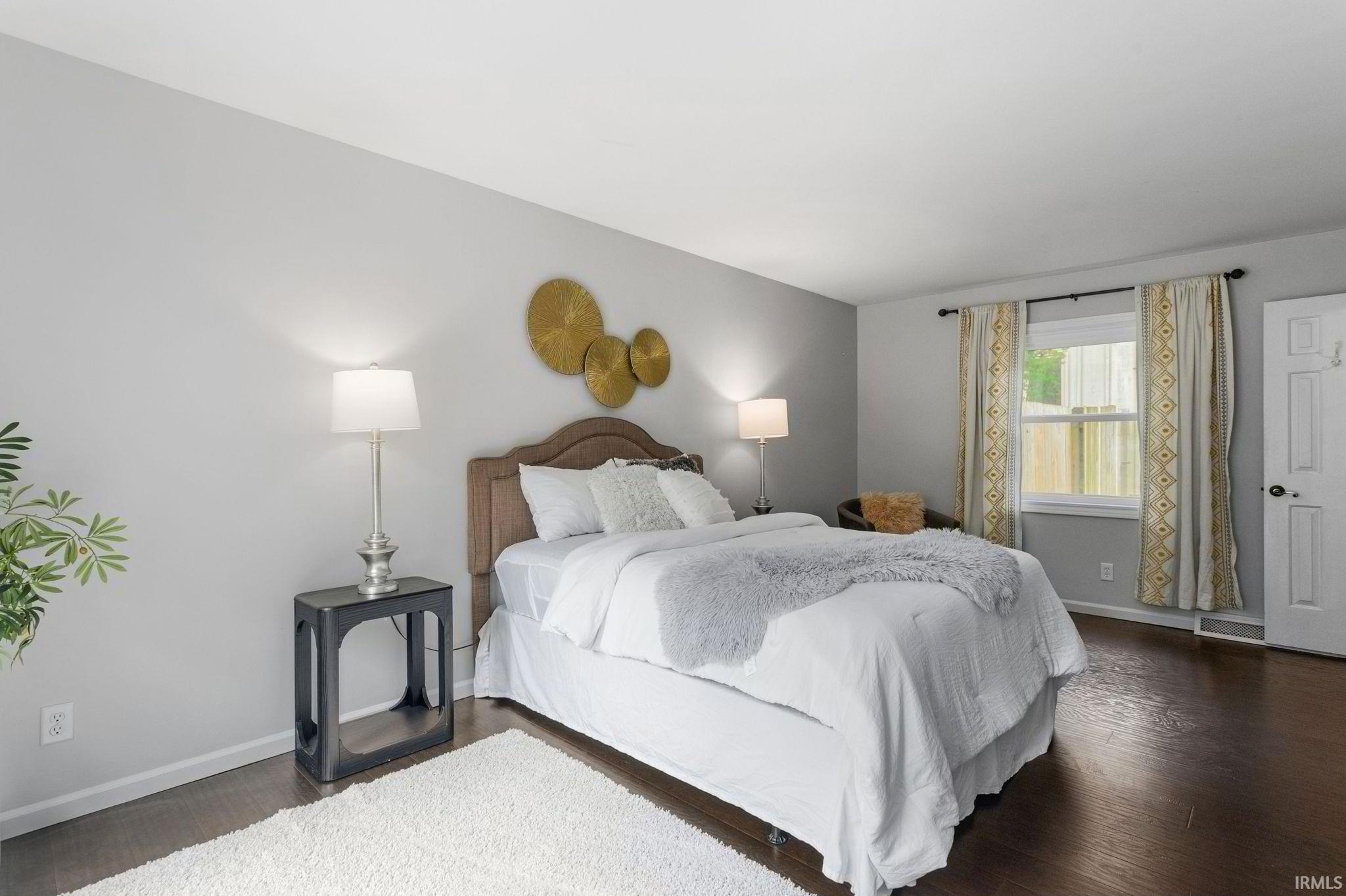 54579 Whispering Oak Drive Mishawaka IN 46545