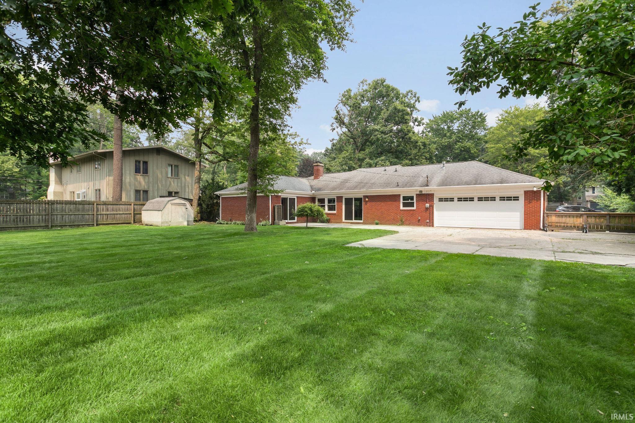 54579 Whispering Oak Drive Mishawaka IN 46545