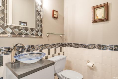 21533 Golden Maple Court South Bend IN 46628