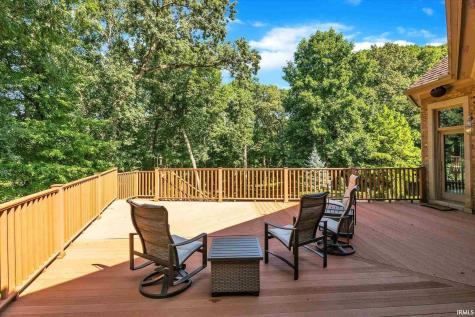 21533 Golden Maple Court South Bend IN 46628
