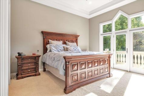 21533 Golden Maple Court South Bend IN 46628